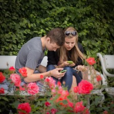 cell phone couples